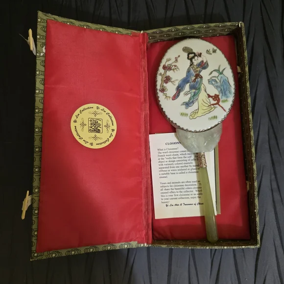 Yi Lin Arts And Treasures China Mirror - Picture 2 of 5
